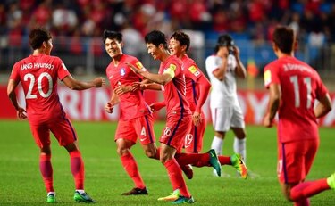Corea del Sur sigue firme; China al borde de la eliminación