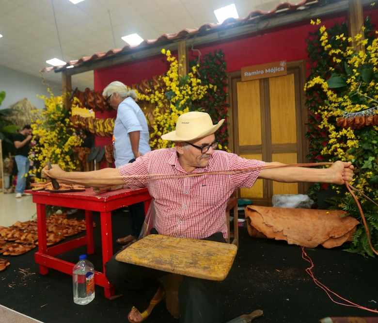 Feria Nacional de Artesanías: tradición y herencia panameña brillan en Atlapa