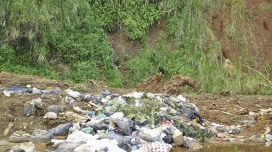 Critican basureros ilegales en Portobelo