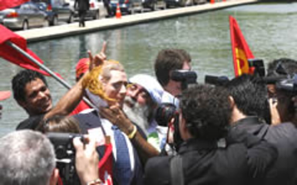 Bush inicia en Brasil gira de acercamiento