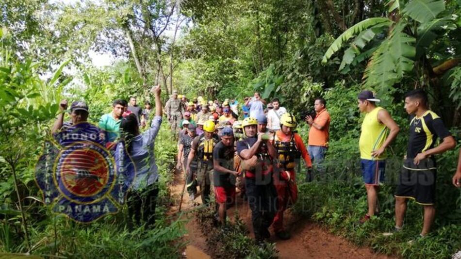 Rescatistas hallan el cuerpo de la docente arrastrada por el río en zona comarcal