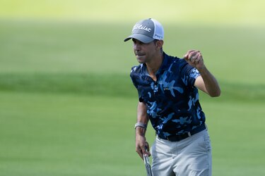 El mexicano Omar Morales ilumina el campo con una ronda magistral