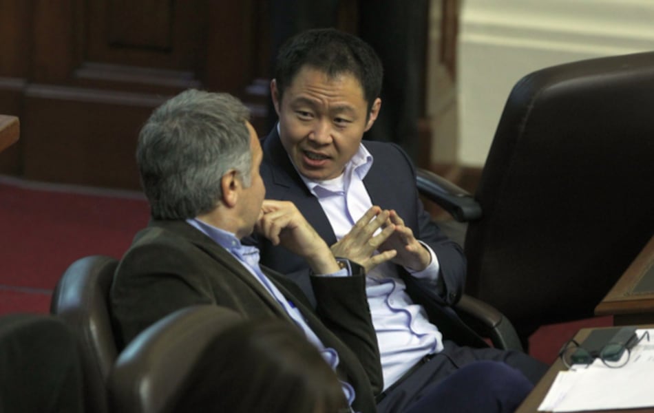 Perú: expulsan a hijo de Fujimori del mayor partido opositor
