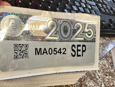 Alcaldía de Panamá anuncia disponibilidad de calcomanías de septiembre 2025