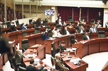 Reformas permitirían a los diputados modificar el presupuesto del Estado