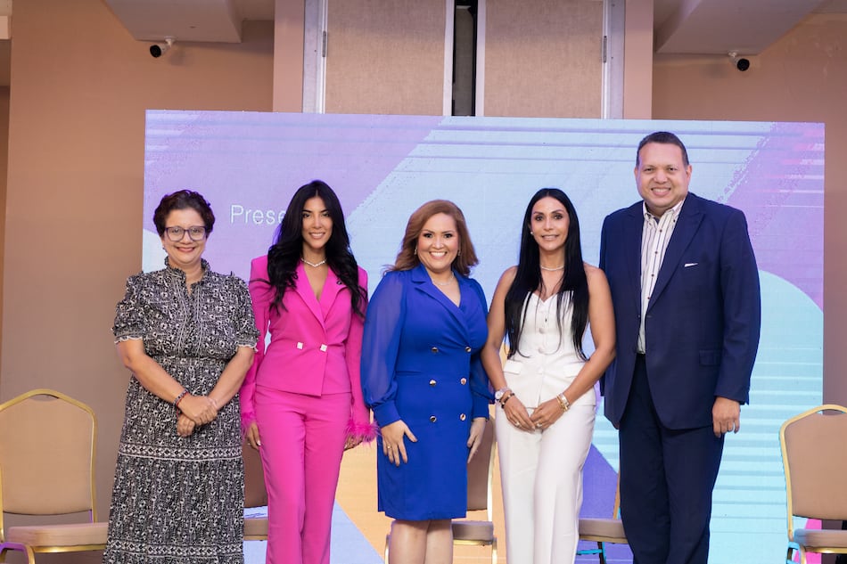 Banesco Panamá conmemora el mes de la mujer con foro sobre liderazgo y desarrollo femenino
