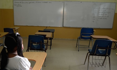 Escuelas y universidades no necesitarán aval del Minsa para el regreso a las aulas de forma gradual