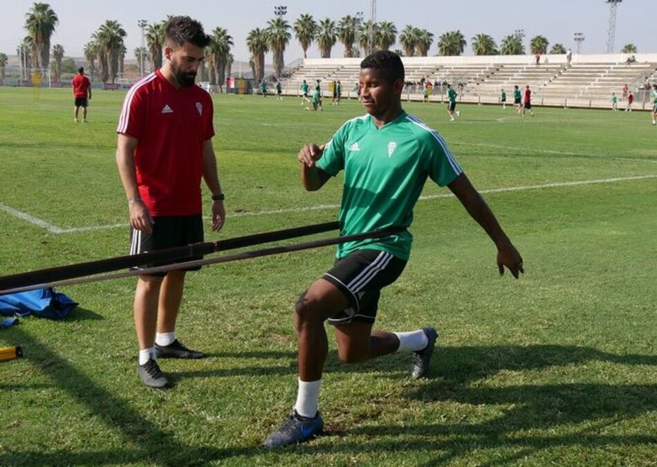 Fidel Escobar espera recuperarse bien de su lesión antes de pensar en México