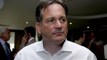 Hackean correo y página web de Navarro