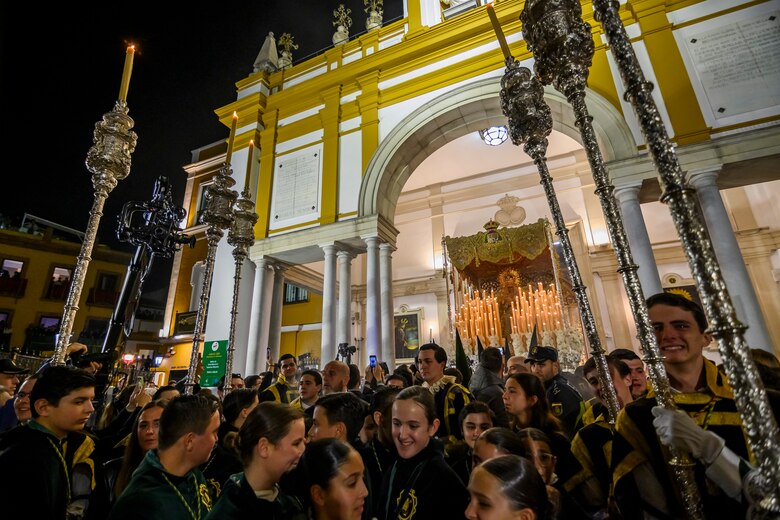 La Madrugá de Sevilla: una tradición de Jueves Santo que perdura con el paso del tiempo