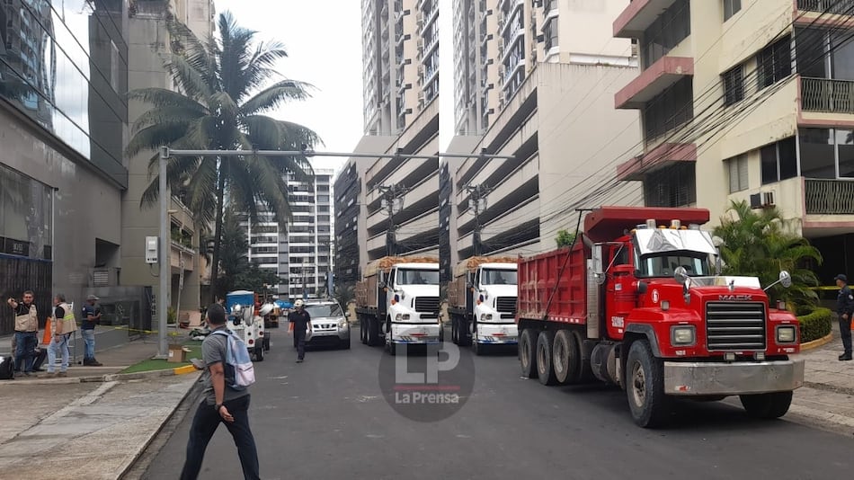 Tres personas se mantienen hospitalizadas tras la explosión en el PH Urbana