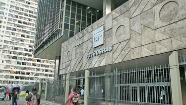 Analizan suspender venta de acciones de Braskem