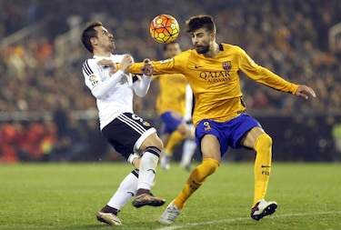 Valencia detiene al Barcelona, Atlético y Real Madrid recortan distancias