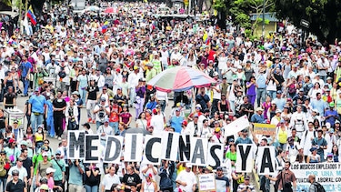 Reprimen marcha por la salud