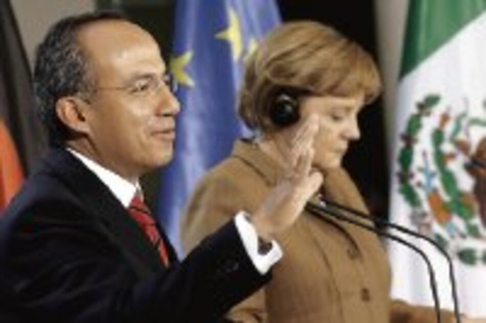 Calderón promete a Merkel mejorar seguridad pública
