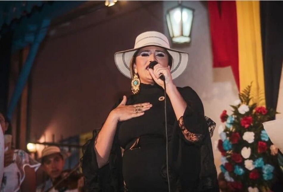 La presentadora de TV panameña Karen Peralta interpone denuncia por violación a su intimidad