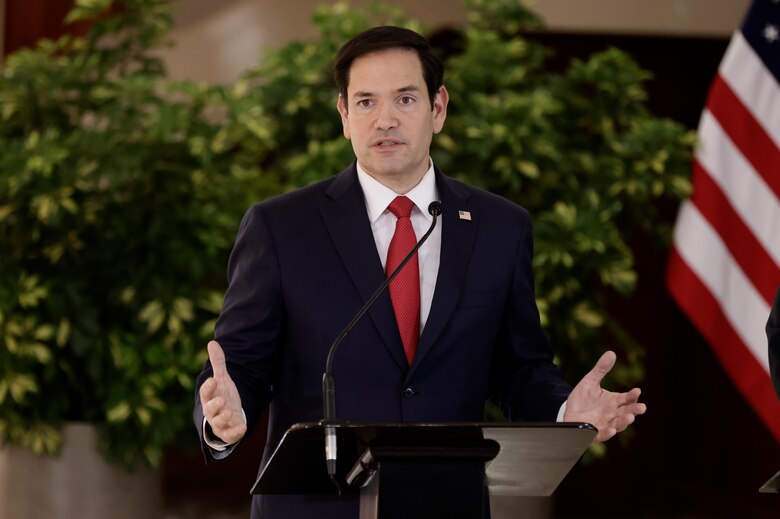 Rubio: ‘Me parece absurdo que tengamos que pagar una cuota para transitar por una zona que tenemos la obligación de proteger’