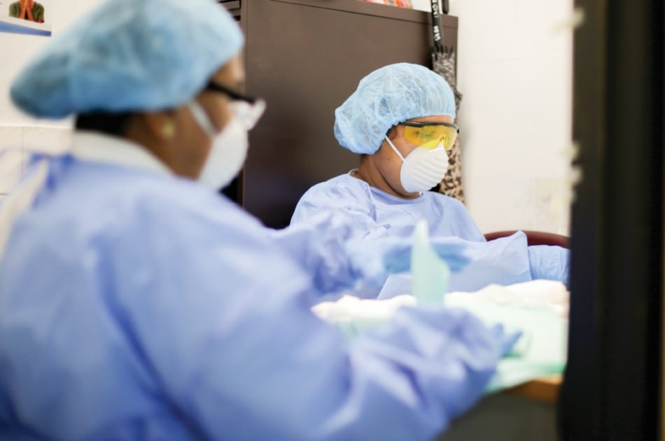 Agotamiento y enfermedad entre el personal sanitario