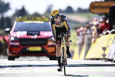 Van Aert gana la contrarreloj de la etapa 20 del Tour de Francia; Pogacar es el virtual campeón