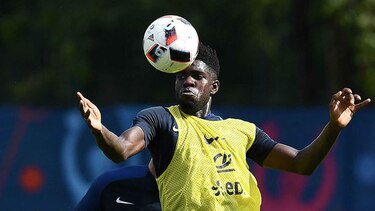 El Barcelona anuncia acuerdo para fichar al francés Umtiti