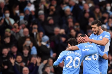 Manchester City se exhibe ante Leicester con lluvia de goles
