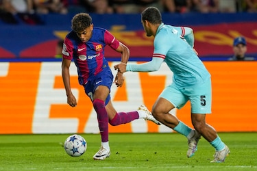 Lamine Yamal se convierte en el debutante más joven del Barça en la Liga de Campeones