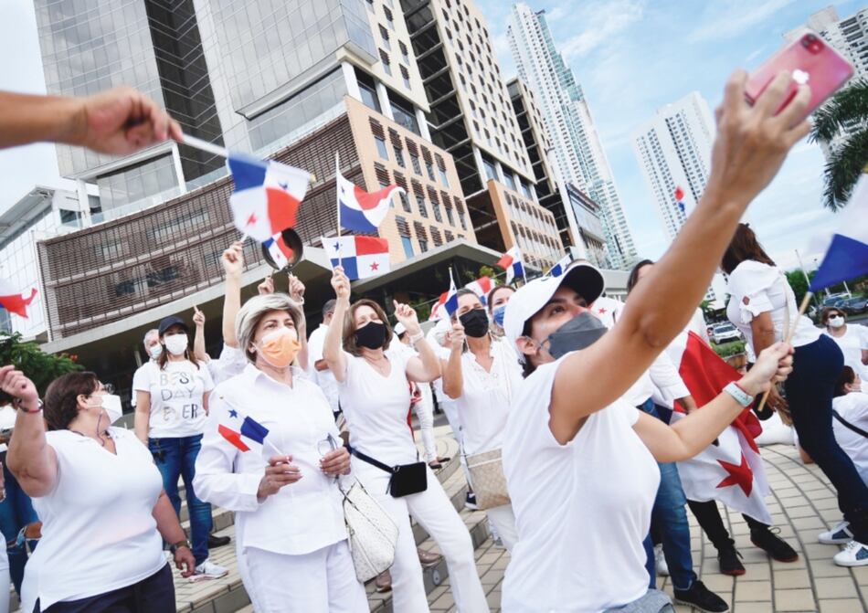 Cadena humana en contra de las reformas electorales 