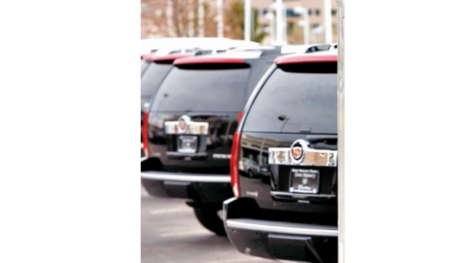 Fabricantes de autos reportan más ventas