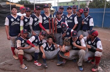 Veraguas es el campeón del béisbol intermedio