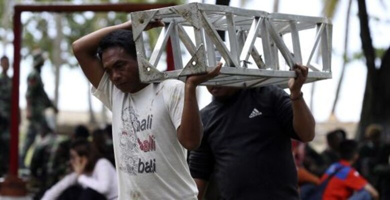 Indonesia busca sobrevivientes del tsunami