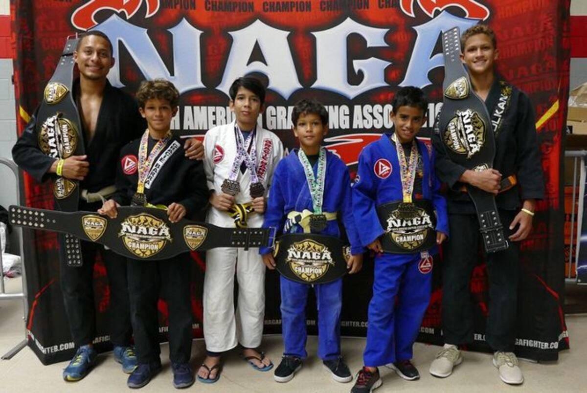 Panameños Goldner ganan cinturones dorados en Estados Unidos