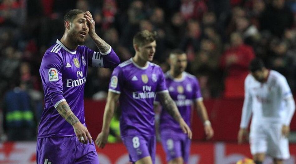 El Sevilla gana 2-1 al Real Madrid poniendo fin a 40 partidos imbatido