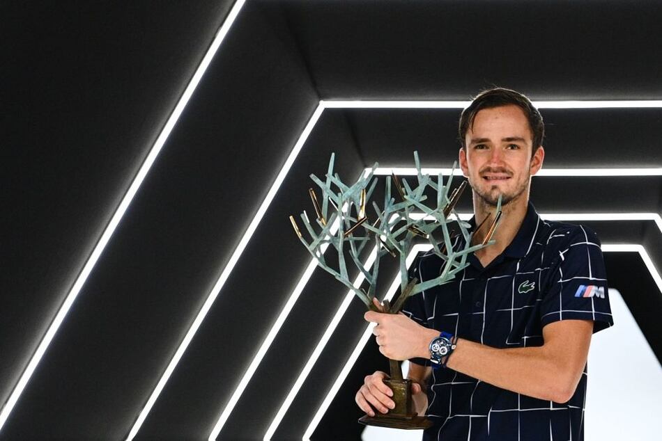 Federer cae al quinto puesto en el ranking de la ATP