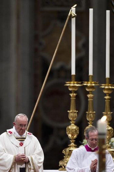 'No nos resignemos' ni 'perdamos la confianza', dice el papa Francisco