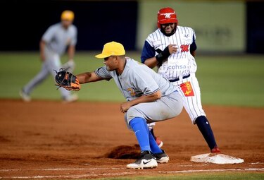 Triple empate en el primer lugar del torneo mayor; Herrera y Los Santos presionan