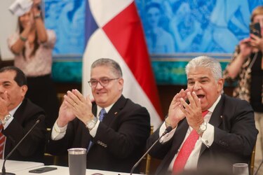 Mulino celebra el triunfo de Atheyna Bylon con dirigentes de partidos políticos