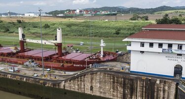 Granos de Brasil pasarían por el Canal de Panamá