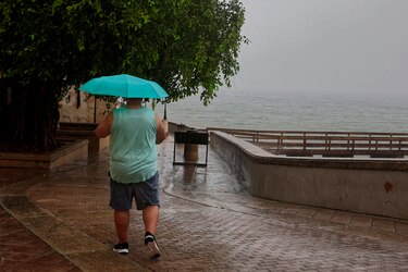 Huracán Erin amenaza con marejadas y corrientes de resaca en costa este de Estados Unidos y Bahamas