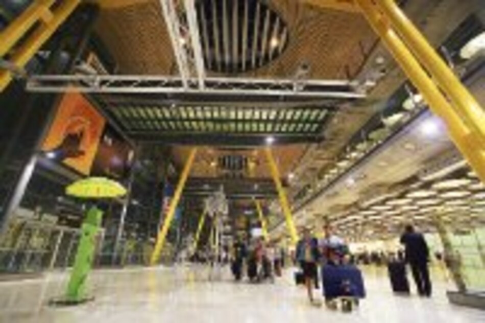 Aeropuertos españoles imponen nuevos controles