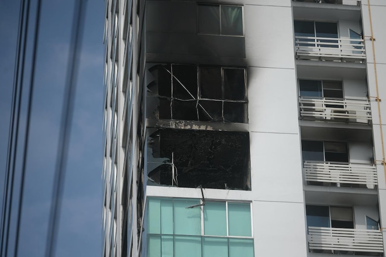 Evacuaron a 129 personas y 29 mascotas durante incendio en un edificio en San Francisco