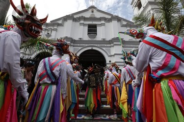 Video: La Villa de Los Santos celebra el Corpus Christi