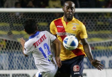 Baloy juega su primer partido oficial nueve meses después