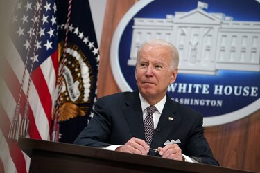 Biden llama a votar para defender el derecho al aborto y las libertades