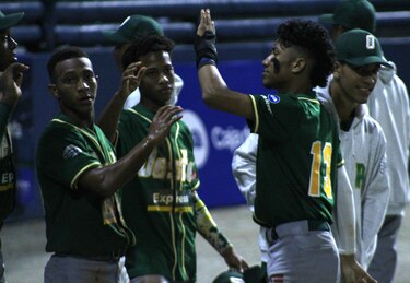 Oeste parte por delante aplastando a Coclé; Los Santos empata la serie ante Herrera