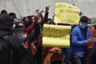 Manifestantes impiden hospitalización de expresidenta de Bolivia en huelga de hambre