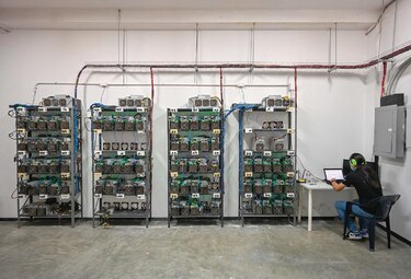 Venezuela asume rol de producir criptomonedas 