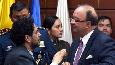 Investigan filtraciones de información militar en Colombia