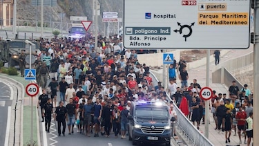 España acusa de ‘egoísta’ la respuesta de algunos países de la UE y pide unidad ante la crisis migratoria en Ceuta