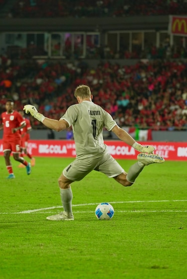 Un autogol amarga a Panamá ante México en el Rommel Fernández