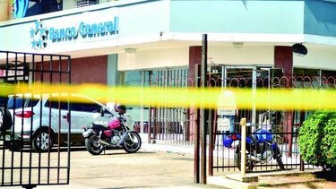 Condenan a dos personas por robo en Banco General de Chanis